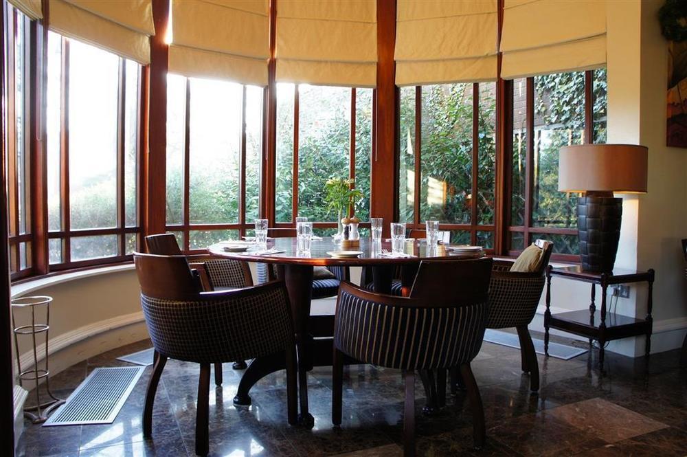 Clyde Court Hotel Дублін Ресторан фото