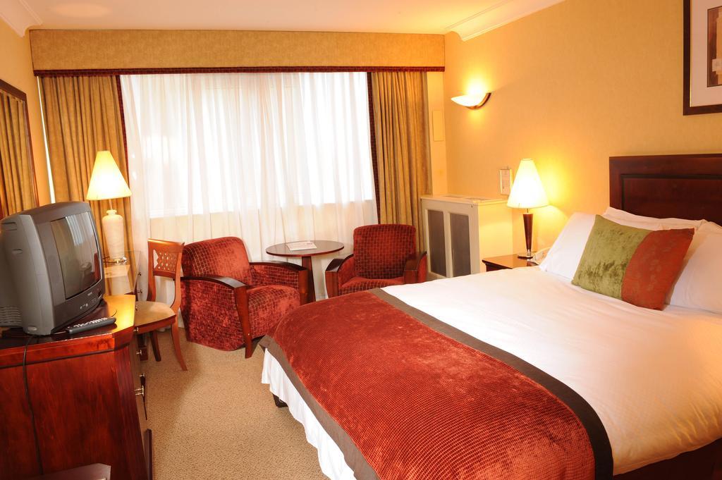 Clyde Court Hotel Дублін Номер фото